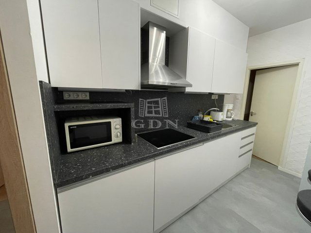 Eladó téglalakás, Budapesten, VI. kerületben 71.99 M Ft