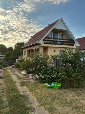 Eladó családi ház, Nyíregyházán 62 M Ft, 3 szobás