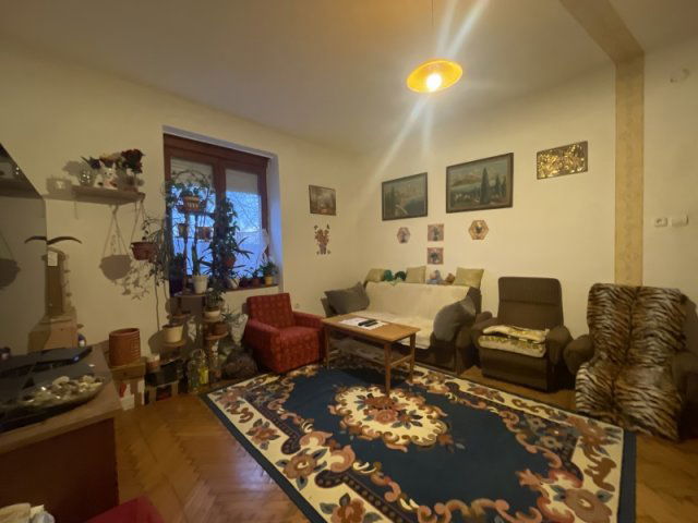 Eladó téglalakás, Komlón 20.9 M Ft, 3 szobás