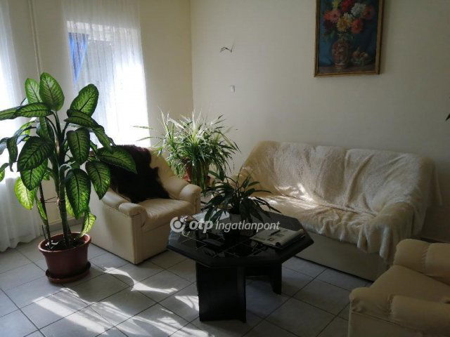 Eladó családi ház, Adácson 29 M Ft, 2+1 szobás