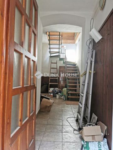 Eladó családi ház, Budakeszin 64.9 M Ft, 4 szobás