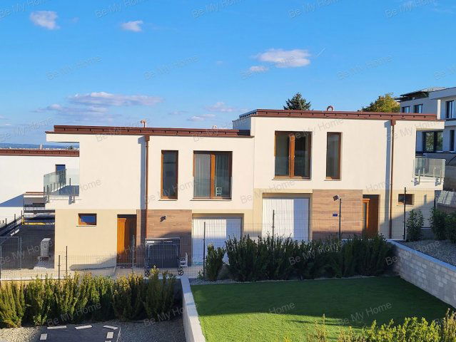 Eladó ikerház, Budapesten, III. kerületben 196 M Ft, 4 szobás