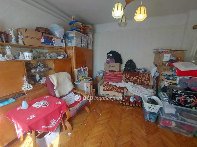 Eladó családi ház, Debrecenben 49.999 M Ft, 2 szobás