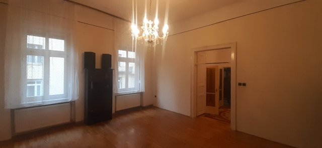 Kiadó téglalakás, albérlet, Budapesten, VI. kerületben