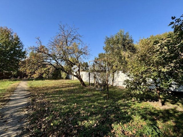 Eladó családi ház, Dorogon 29.9 M Ft, 1 szobás