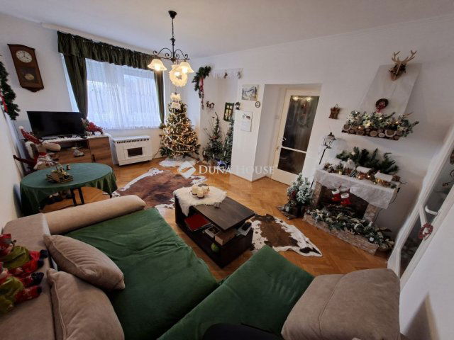 Eladó téglalakás, Algyőn 49.5 M Ft, 3 szobás