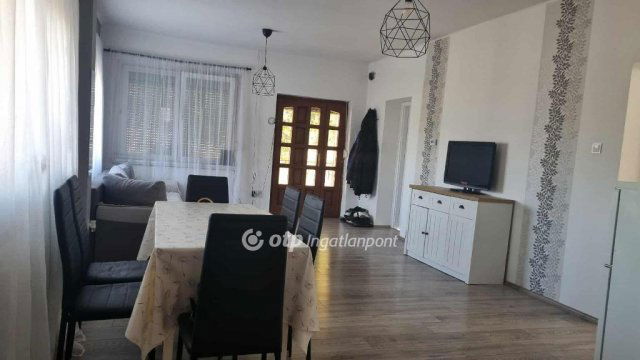 Eladó családi ház, Albertirsán 75 M Ft, 3 szobás