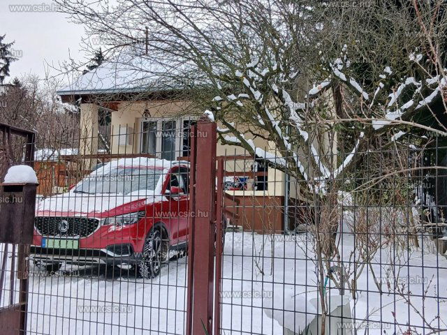 Eladó családi ház, Szentendrén 68.5 M Ft, 3 szobás