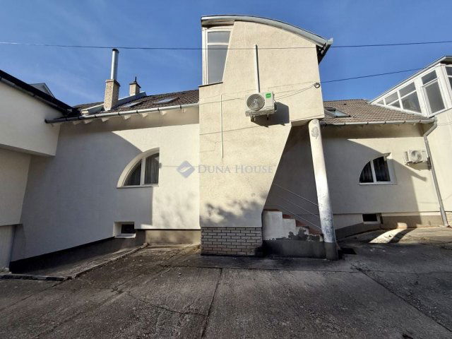 Eladó családi ház, Pécsett, Völgyi dűlőn 69.9 M Ft, 4 szobás