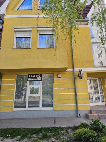 Eladó üzlethelyiség, Debrecenben 27.9 M Ft, 1 szobás