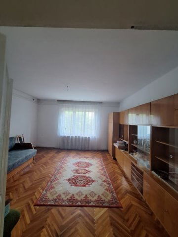 Eladó családi ház, Szolnokon 32.9 M Ft, 3 szobás