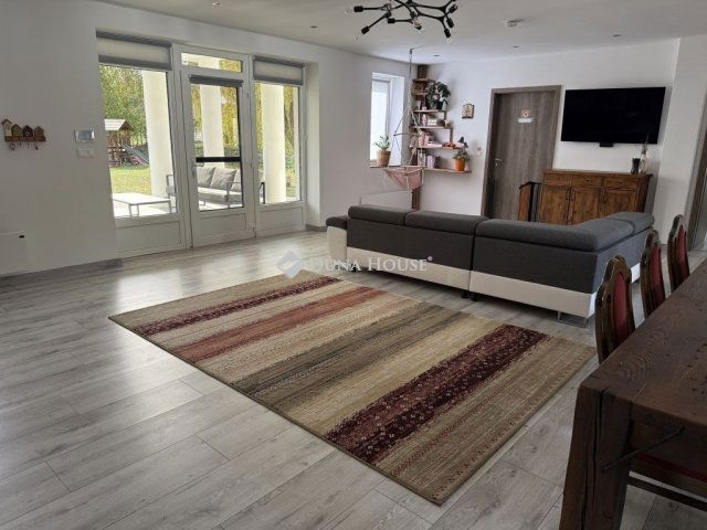 Eladó családi ház, Szellőn 125 M Ft, 5 szobás