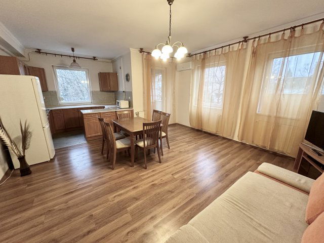 Eladó téglalakás, Debrecenben 89.9 M Ft, 2+1 szobás