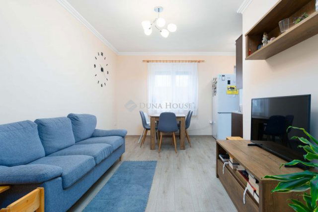 Eladó téglalakás, Mosonmagyaróváron 44.99 M Ft, 3 szobás
