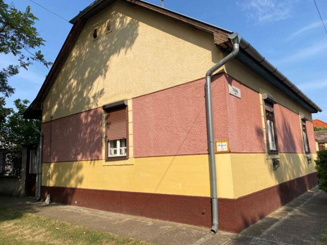 Eladó családi ház, Kiskunhalason 17.99 M Ft, 2 szobás