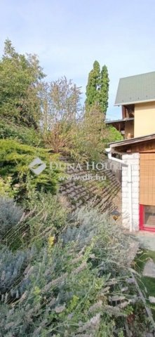 Eladó családi ház, Szentendrén 119.9 M Ft, 4 szobás