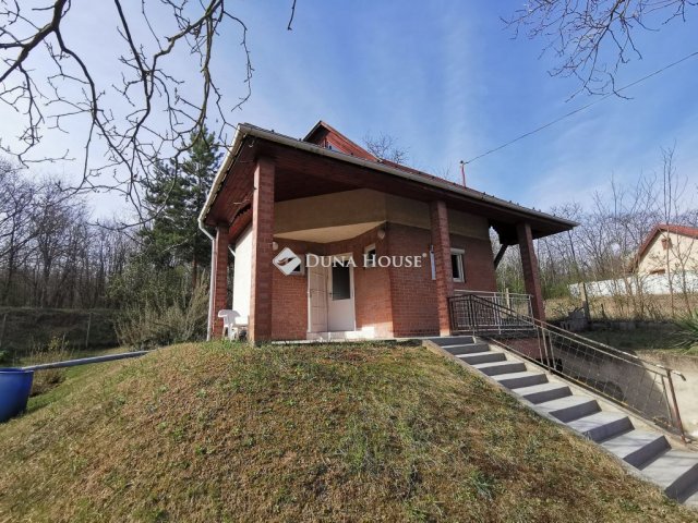 Eladó nyaraló, Dorogon 42.5 M Ft, 2 szobás / költözzbe.hu