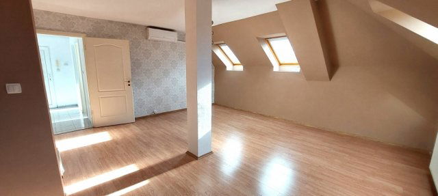 Eladó téglalakás, Szombathelyen 59.9 M Ft, 3 szobás