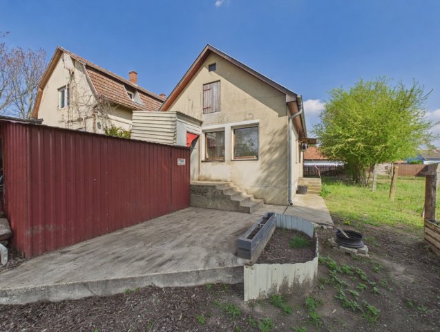 Eladó családi ház, Hajdúhadházon, Damjanich utcában 26.99 M Ft