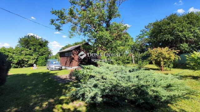 Eladó nyaraló, Velencén 34 M Ft, 3 szobás / költözzbe.hu