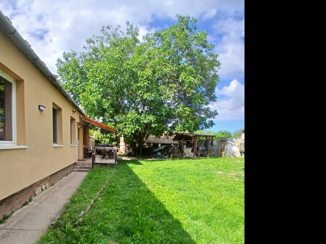 Eladó családi ház, Csarnótán 33.9 M Ft, 2 szobás