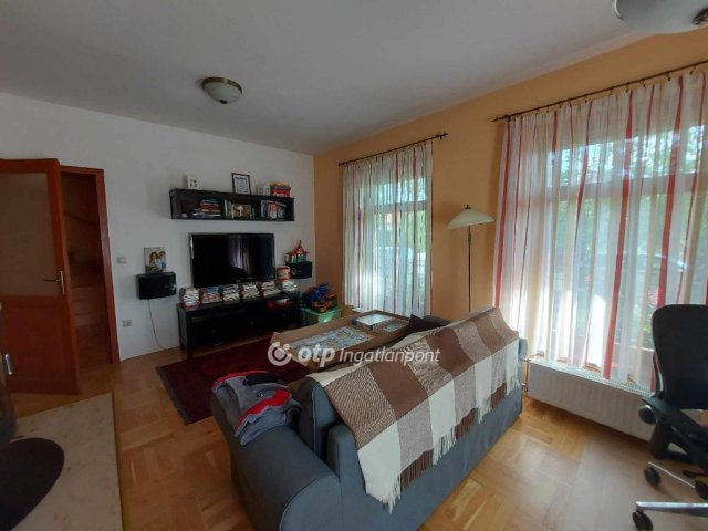 Eladó családi ház, Szajkon 98 M Ft, 2+2 szobás