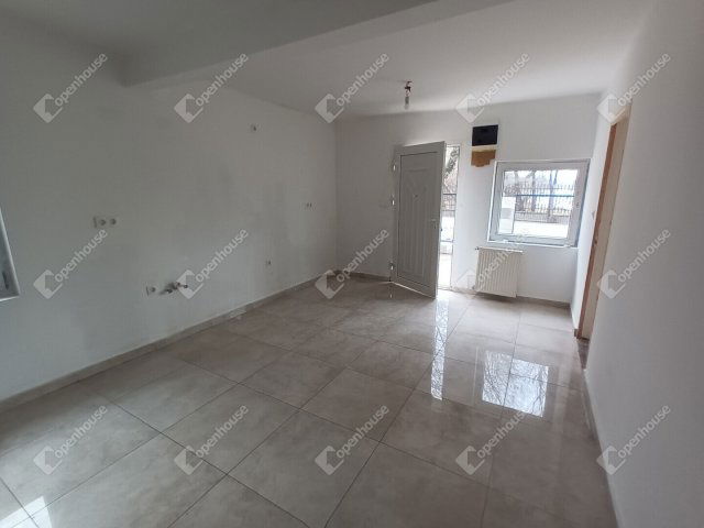 Eladó családi ház, Esztergomban 49.9 M Ft, 3 szobás