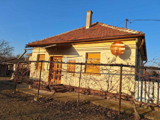 Eladó családi ház, Újszilváson 20.9 M Ft, 3 szobás