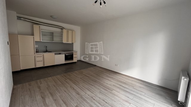 Kiadó téglalakás, albérlet, Szombathelyen 230 E Ft / hó