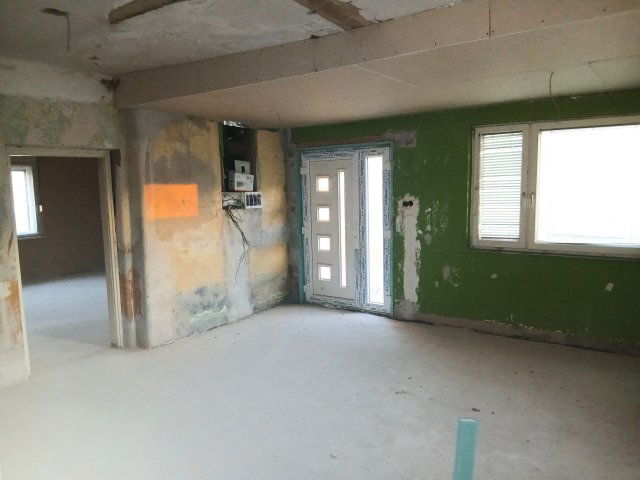 Eladó családi ház, Szanyon 24.9 M Ft, 3 szobás