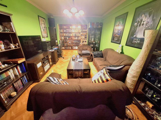 Eladó panellakás, Budapesten, XIV. kerületben, Adria sétányon