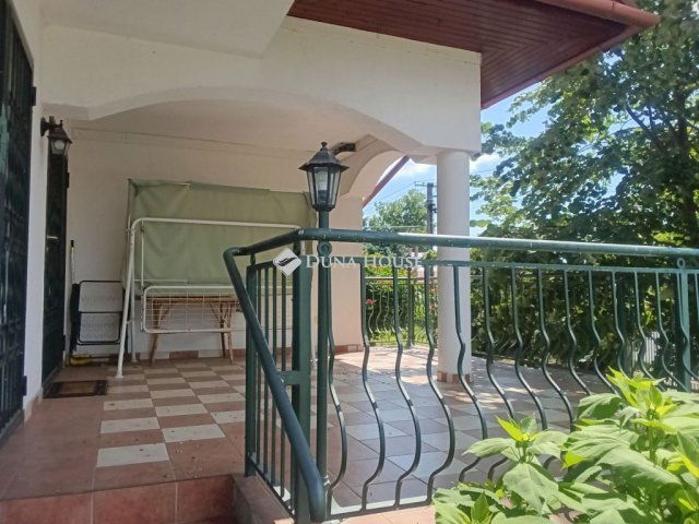 Eladó családi ház, Balatonfenyvesen 115.5 M Ft, 4 szobás