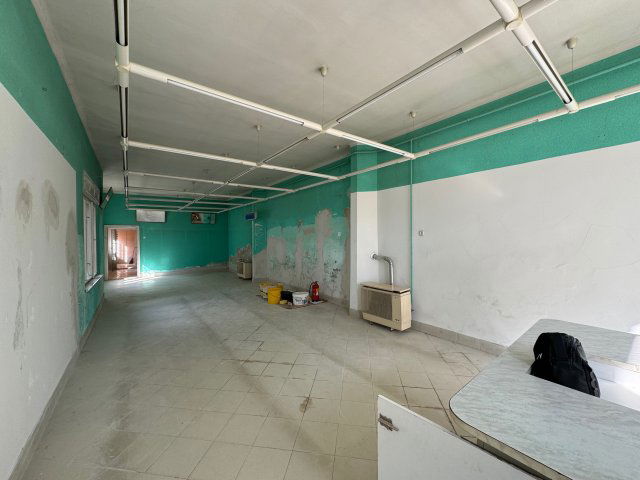 Eladó üzlethelyiség, Barcson 39.9 M Ft, 4 szobás