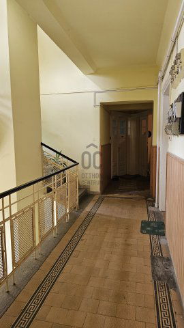 Eladó téglalakás, Szolnokon 31.4 M Ft, 2 szobás