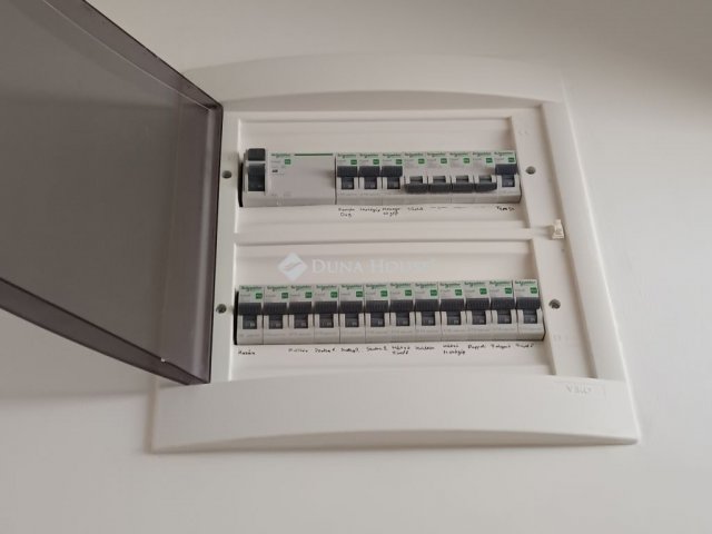 Eladó családi ház, Nagykátán 75 M Ft, 4 szobás
