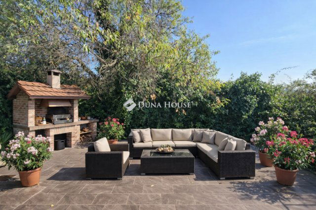 Eladó családi ház, Diósdon 179.9 M Ft, 3+2 szobás