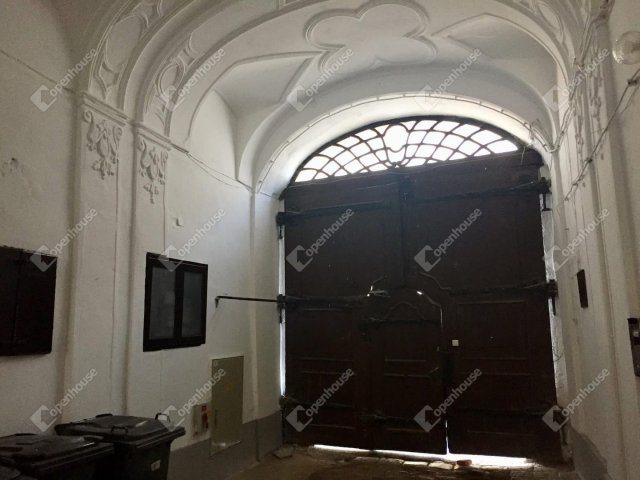 Eladó téglalakás, Sopronban 75.9 M Ft, 4 szobás