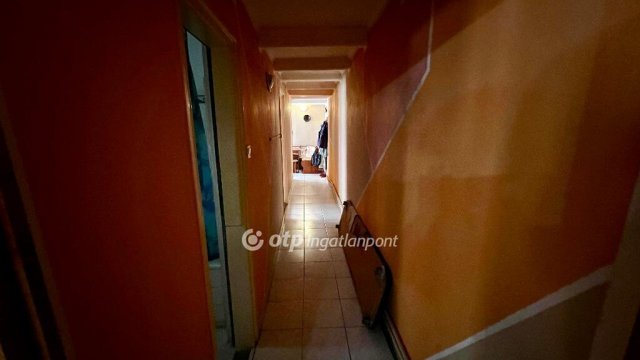 Eladó családi ház, Egerben 24.9 M Ft, 3 szobás