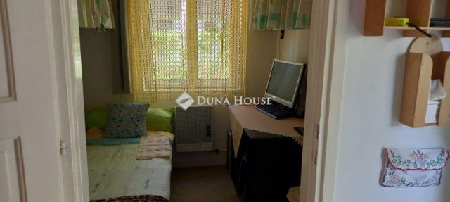 Eladó nyaraló, Balatonföldváron 129 M Ft, 4 szobás