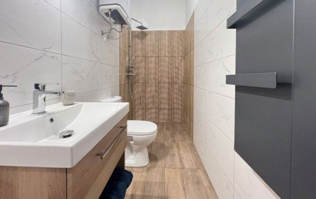 Eladó téglalakás, Budapesten, VI. kerületben, Izabella utcában