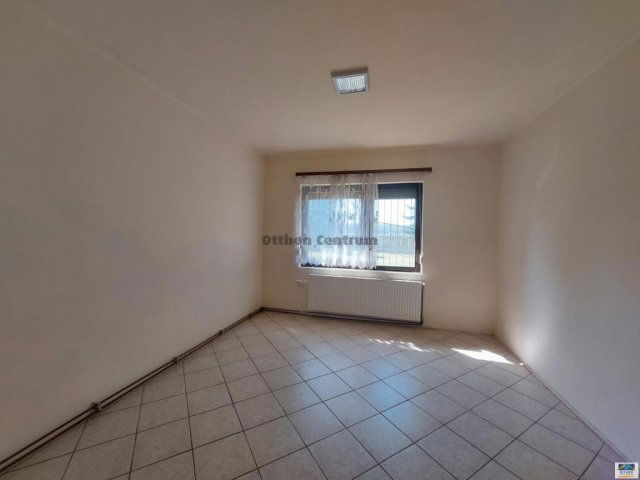 Eladó nyaraló, Zamárdiban 144 M Ft, 5 szobás