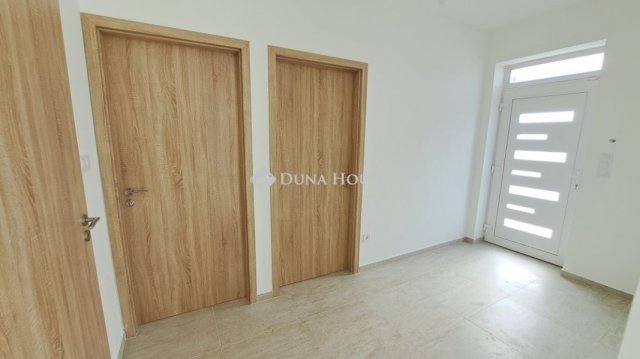 Eladó ikerház, Vasadon 82.9 M Ft, 4 szobás / költözzbe.hu