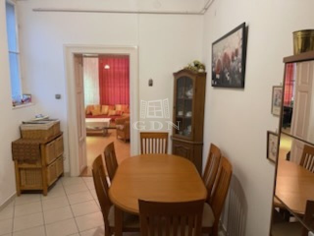 Eladó téglalakás, Budapesten, VIII. kerületben 59.74 M Ft