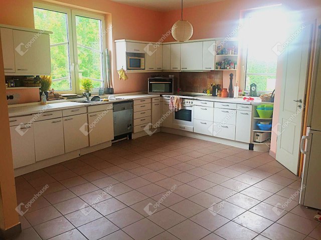 Eladó családi ház, Mosonmagyaróváron 149.9 M Ft, 4 szobás