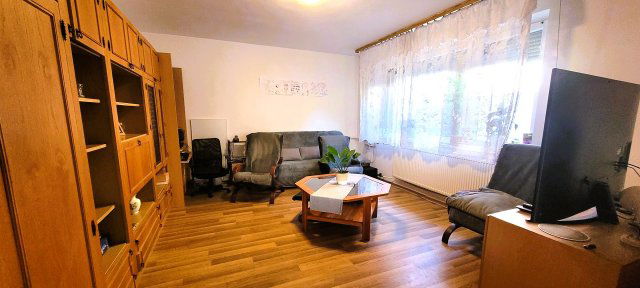 Eladó családi ház, Nemesvámoson 99 M Ft, 5 szobás