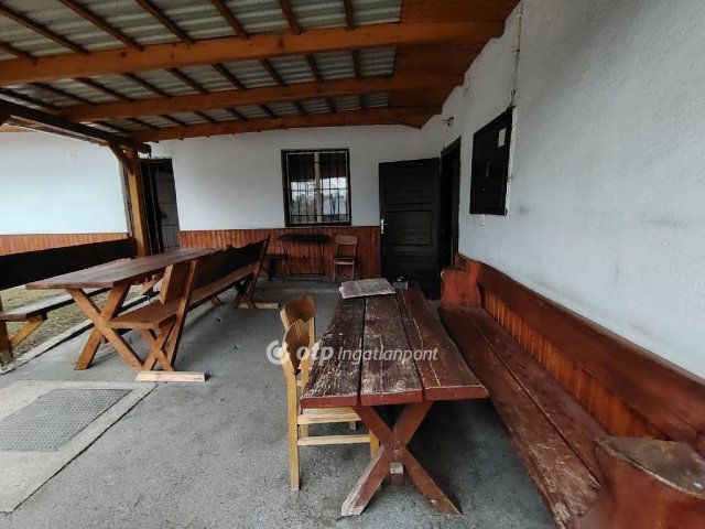 Eladó családi ház, Szőkéden 23 M Ft, 3 szobás