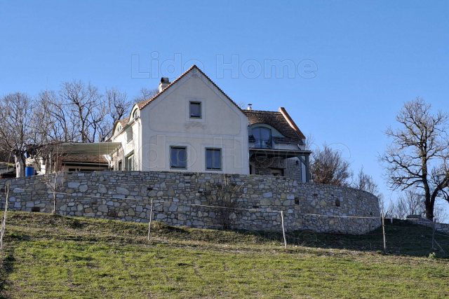 Eladó családi ház, Pécselyen 645 M Ft / költözzbe.hu