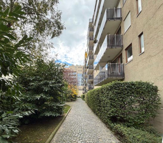 Eladó téglalakás, Budapesten, III. kerületben 0.36 M Ft