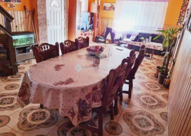 Eladó családi ház, Sükösdön 18.9 M Ft, 5 szobás