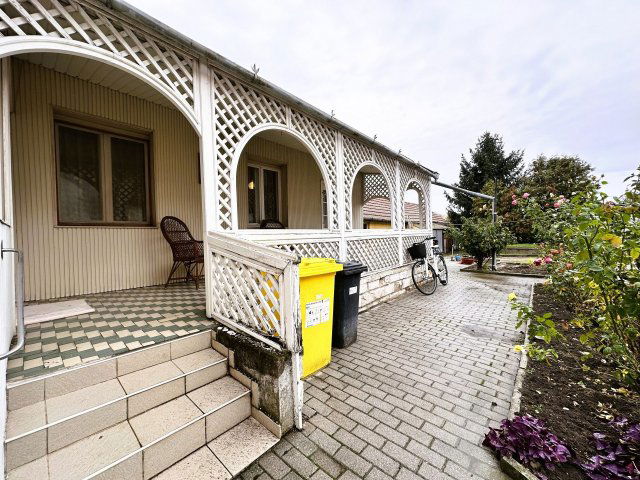 Eladó családi ház, Sarkadon 16 M Ft, 3 szobás